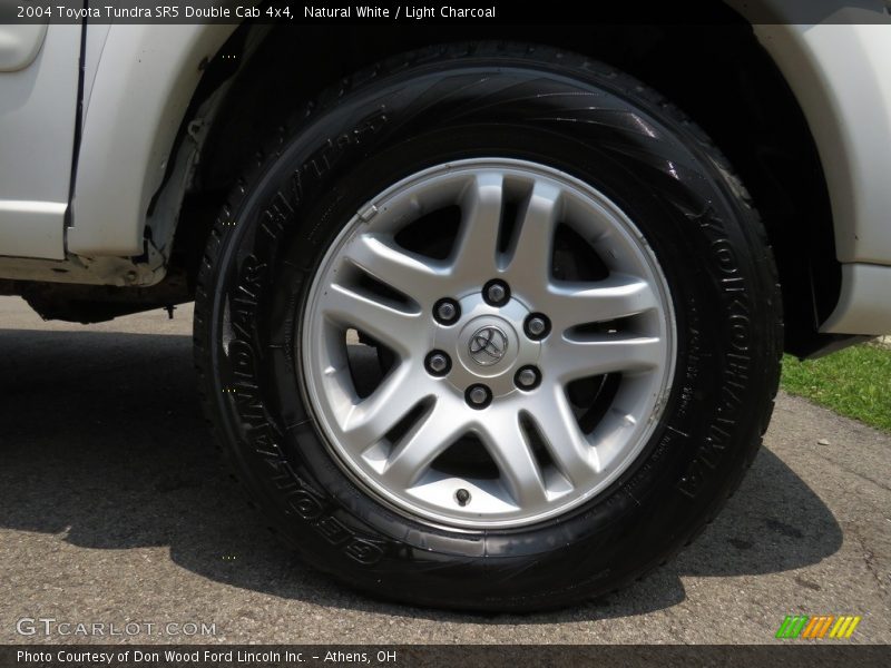 Natural White / Light Charcoal 2004 Toyota Tundra SR5 Double Cab 4x4