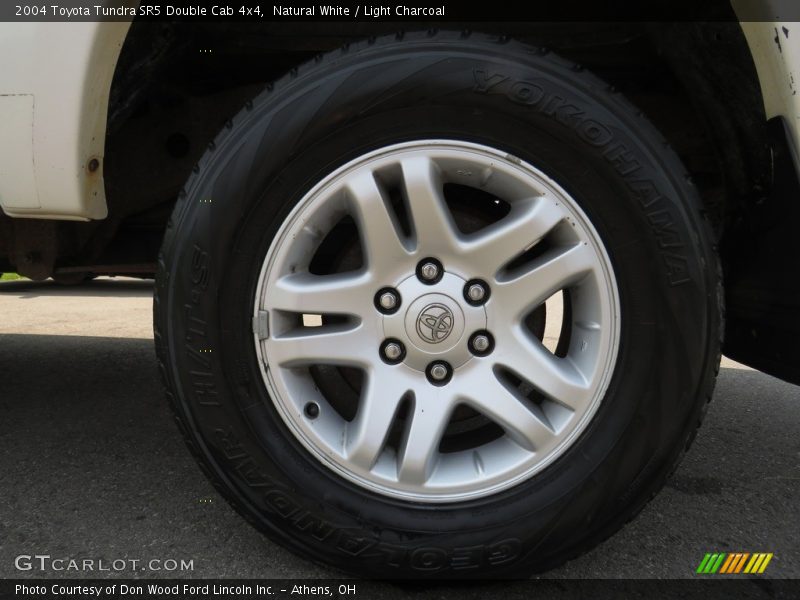 Natural White / Light Charcoal 2004 Toyota Tundra SR5 Double Cab 4x4