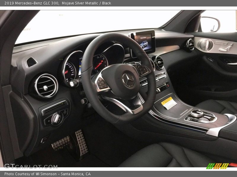 Mojave Silver Metallic / Black 2019 Mercedes-Benz GLC 300
