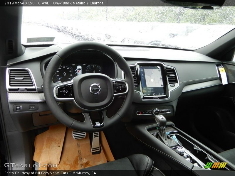 Dashboard of 2019 XC90 T6 AWD