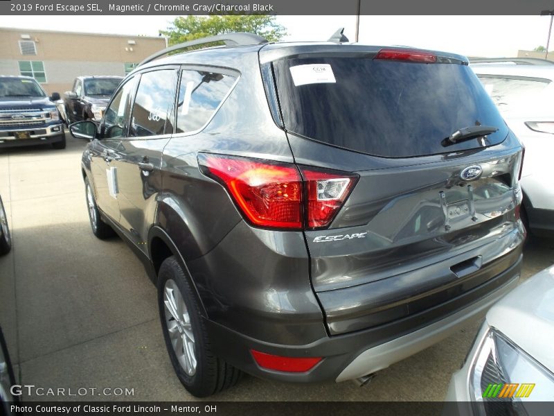 Magnetic / Chromite Gray/Charcoal Black 2019 Ford Escape SEL