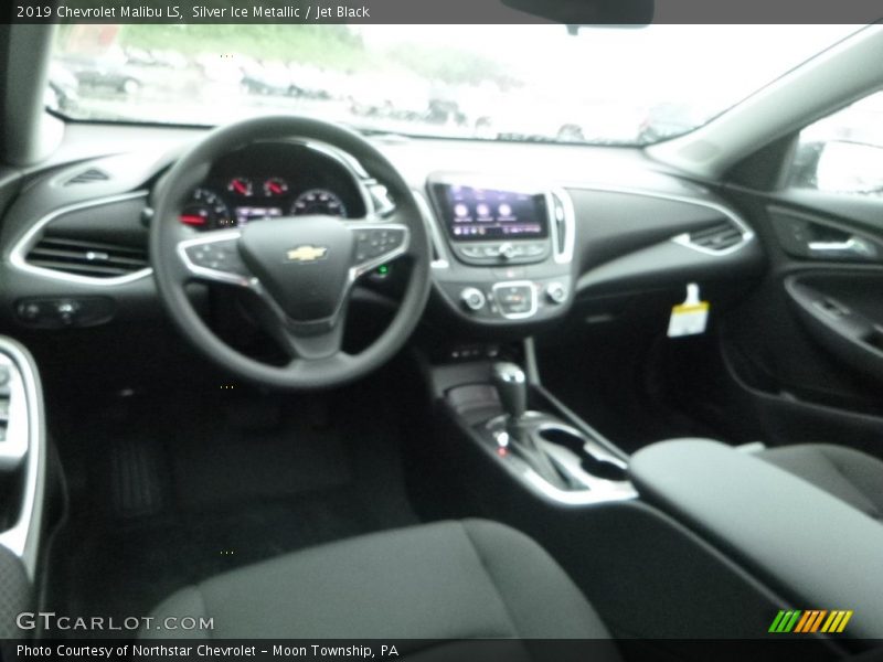 Silver Ice Metallic / Jet Black 2019 Chevrolet Malibu LS