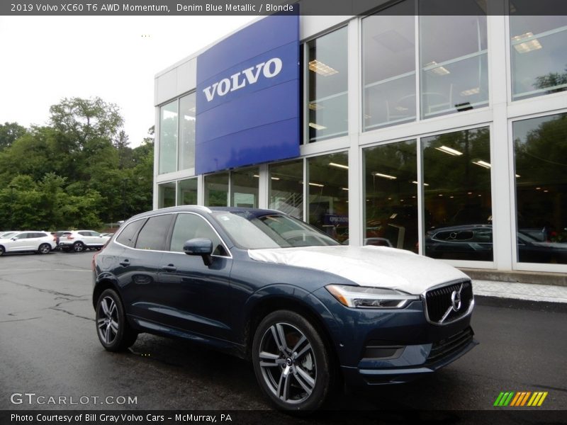 Front 3/4 View of 2019 XC60 T6 AWD Momentum