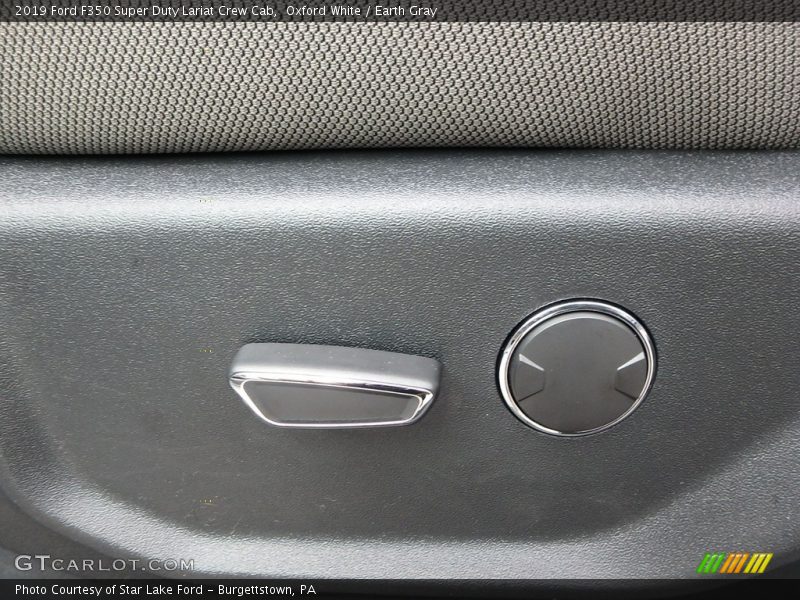 Oxford White / Earth Gray 2019 Ford F350 Super Duty Lariat Crew Cab