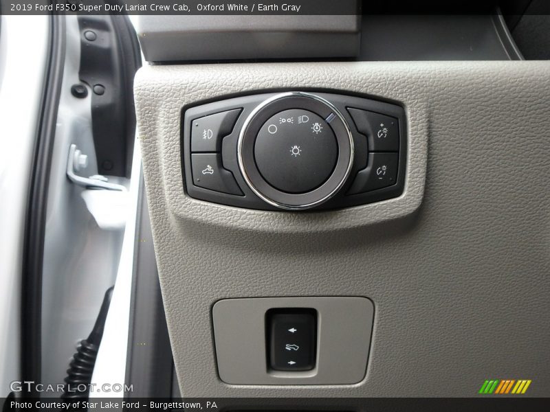 Oxford White / Earth Gray 2019 Ford F350 Super Duty Lariat Crew Cab