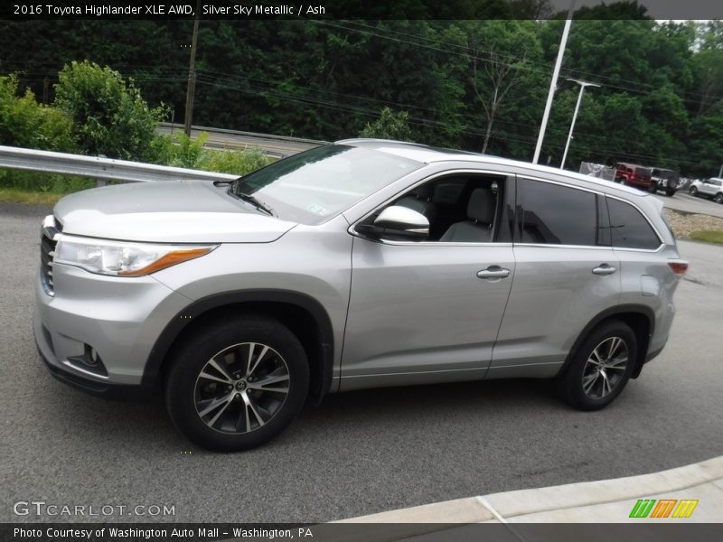 Silver Sky Metallic / Ash 2016 Toyota Highlander XLE AWD