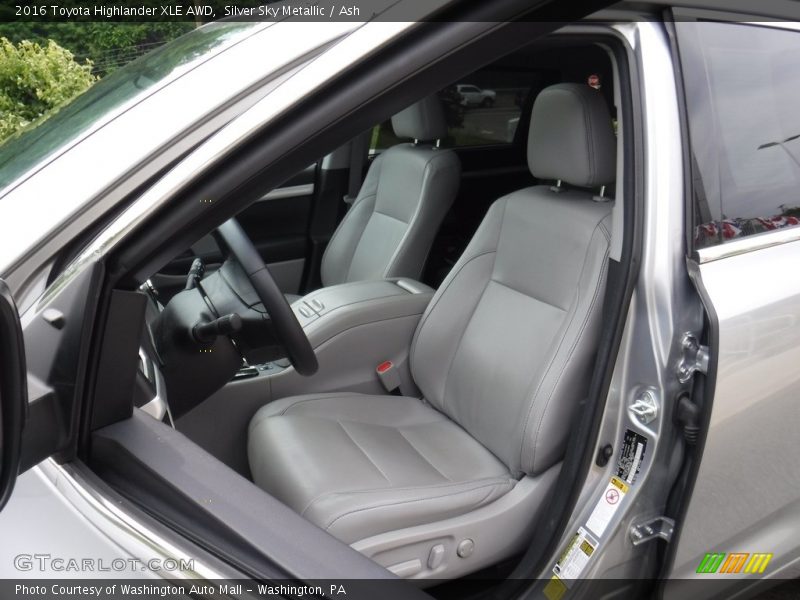 Silver Sky Metallic / Ash 2016 Toyota Highlander XLE AWD