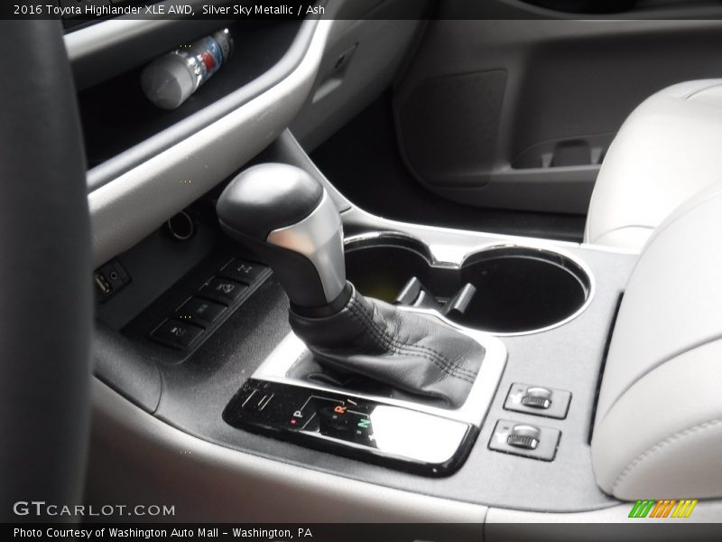 Silver Sky Metallic / Ash 2016 Toyota Highlander XLE AWD