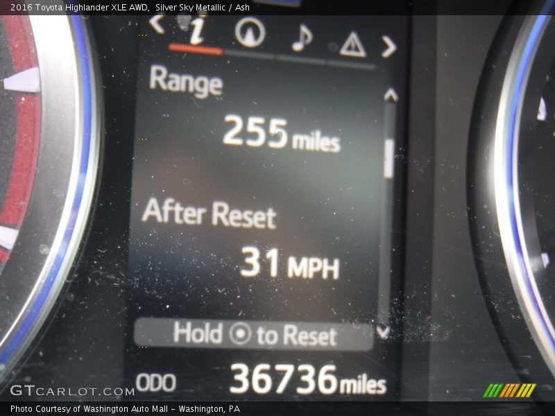 Silver Sky Metallic / Ash 2016 Toyota Highlander XLE AWD