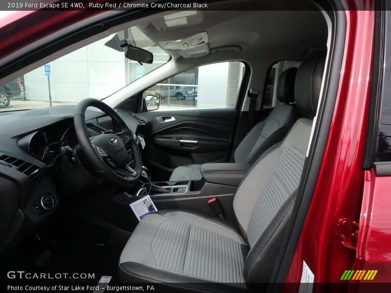 Ruby Red / Chromite Gray/Charcoal Black 2019 Ford Escape SE 4WD