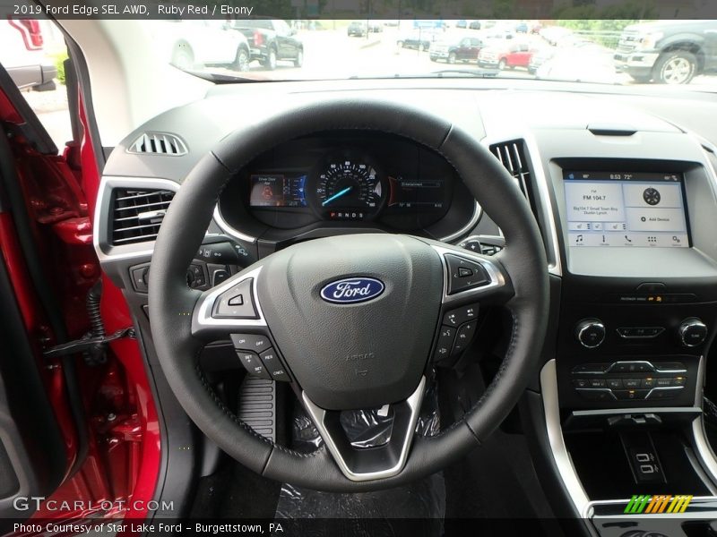  2019 Edge SEL AWD Steering Wheel