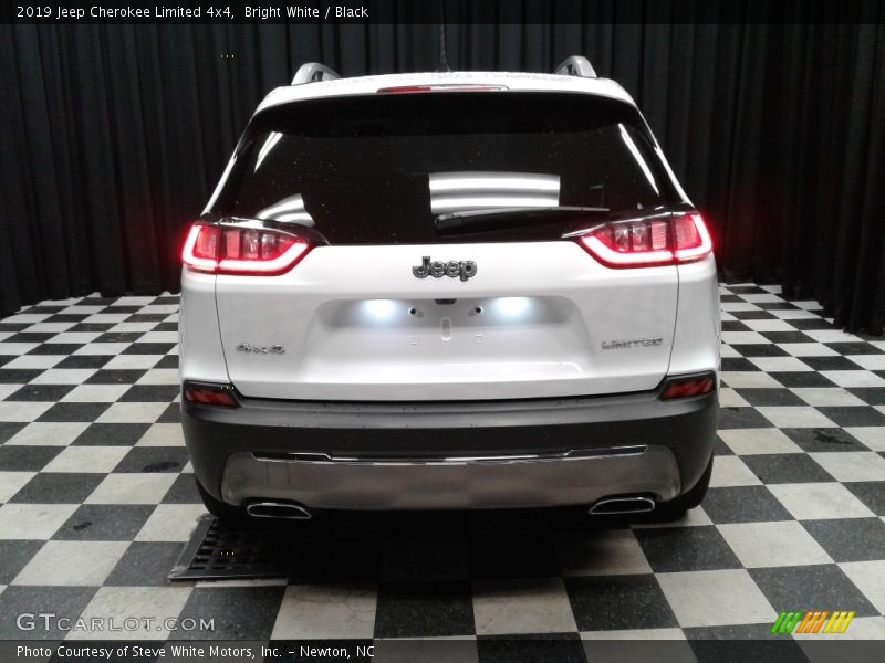 Bright White / Black 2019 Jeep Cherokee Limited 4x4