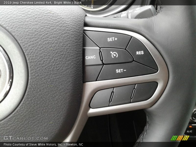 Bright White / Black 2019 Jeep Cherokee Limited 4x4