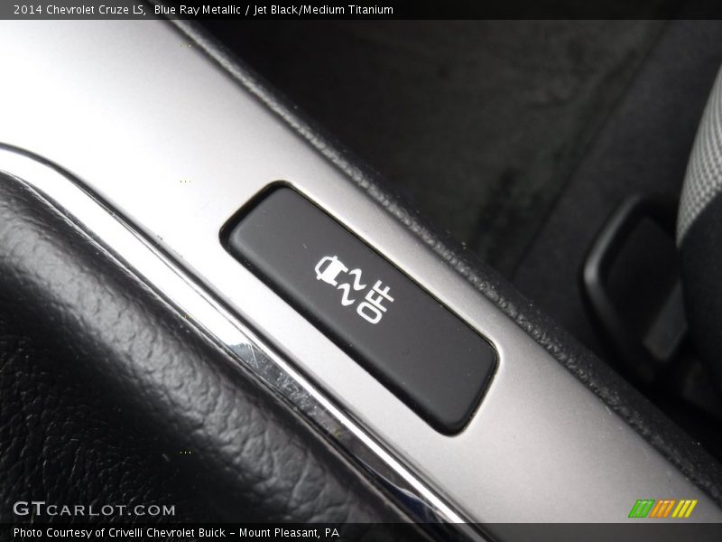 Blue Ray Metallic / Jet Black/Medium Titanium 2014 Chevrolet Cruze LS