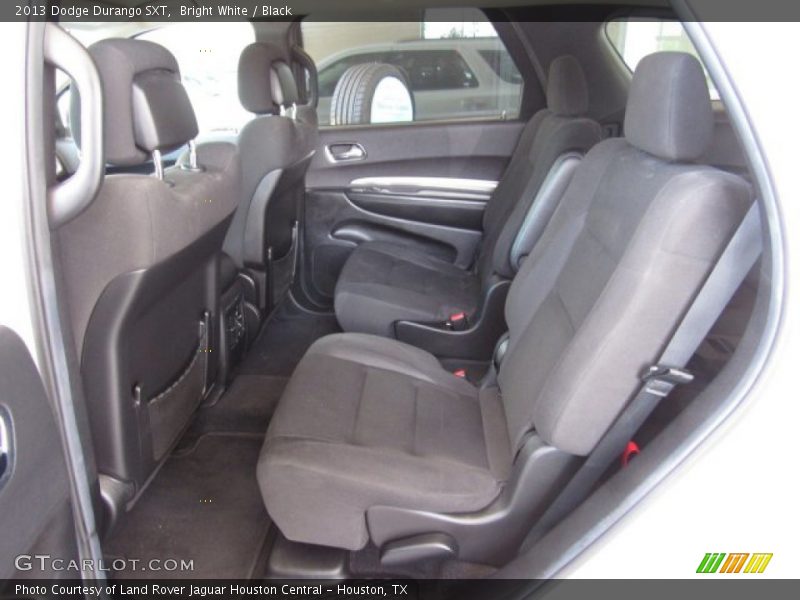 Bright White / Black 2013 Dodge Durango SXT