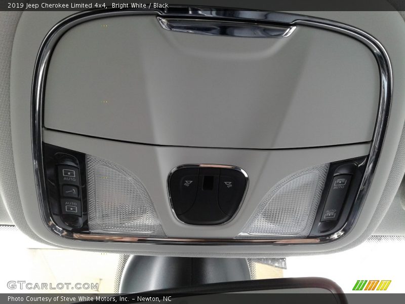 Bright White / Black 2019 Jeep Cherokee Limited 4x4