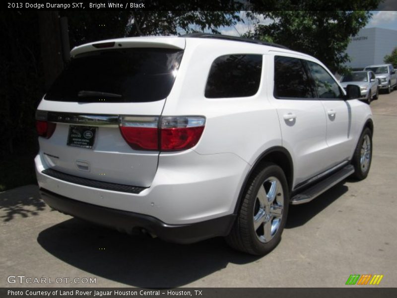 Bright White / Black 2013 Dodge Durango SXT