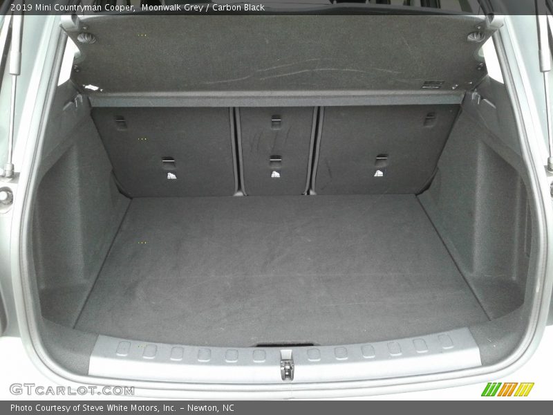 Moonwalk Grey / Carbon Black 2019 Mini Countryman Cooper