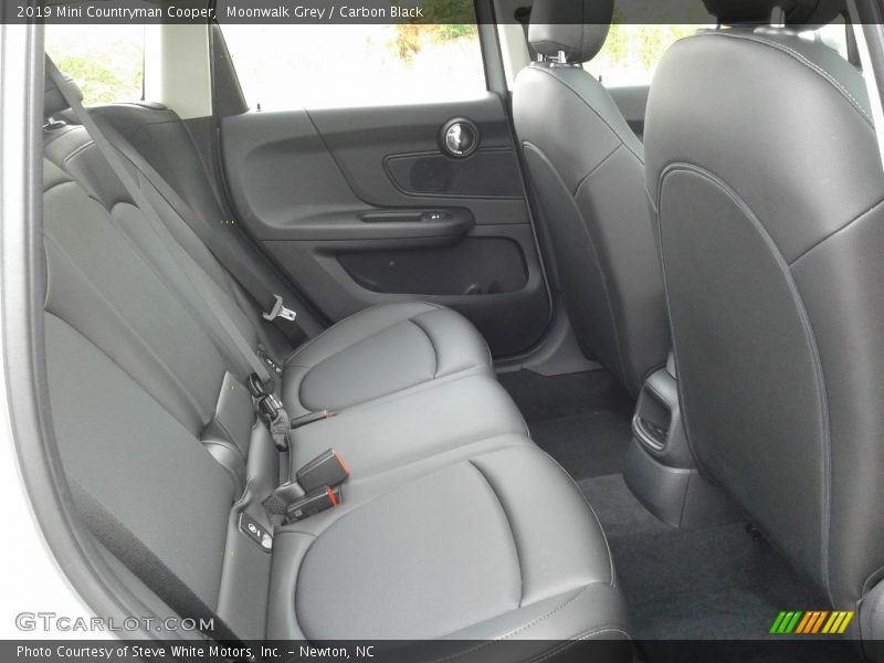 Moonwalk Grey / Carbon Black 2019 Mini Countryman Cooper