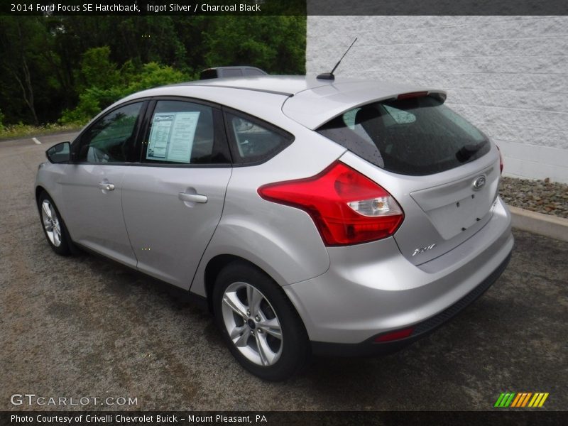 Ingot Silver / Charcoal Black 2014 Ford Focus SE Hatchback