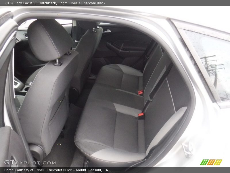 Ingot Silver / Charcoal Black 2014 Ford Focus SE Hatchback