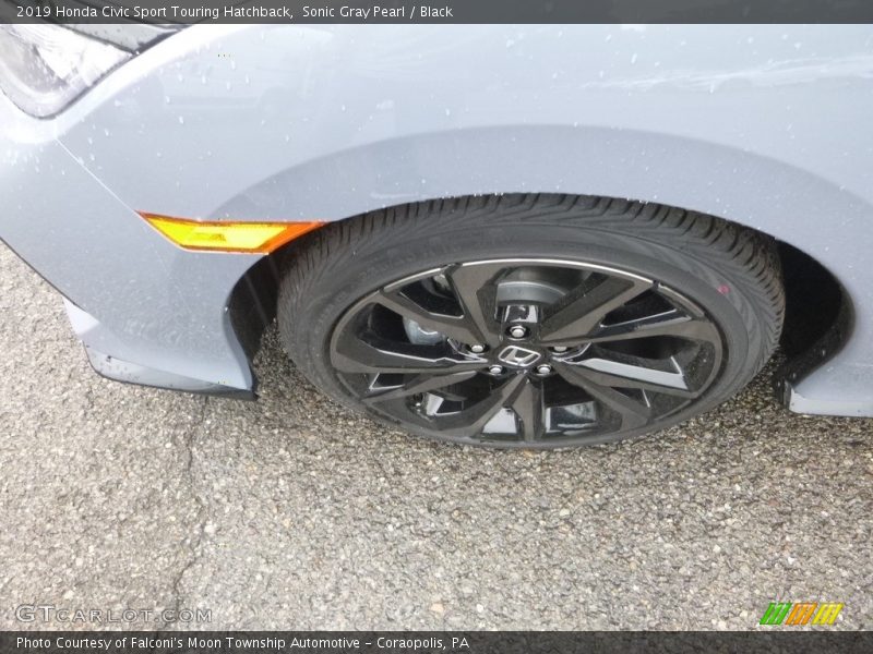 Sonic Gray Pearl / Black 2019 Honda Civic Sport Touring Hatchback