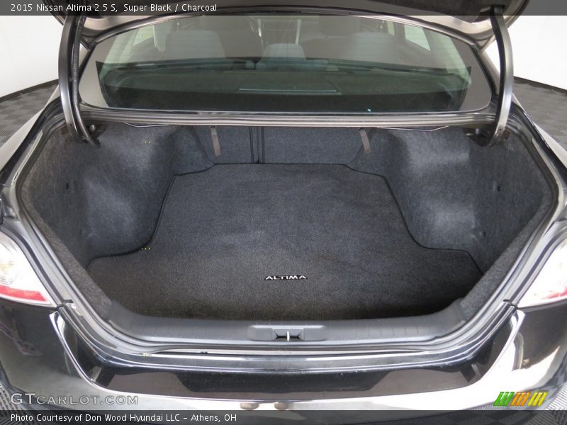 Super Black / Charcoal 2015 Nissan Altima 2.5 S