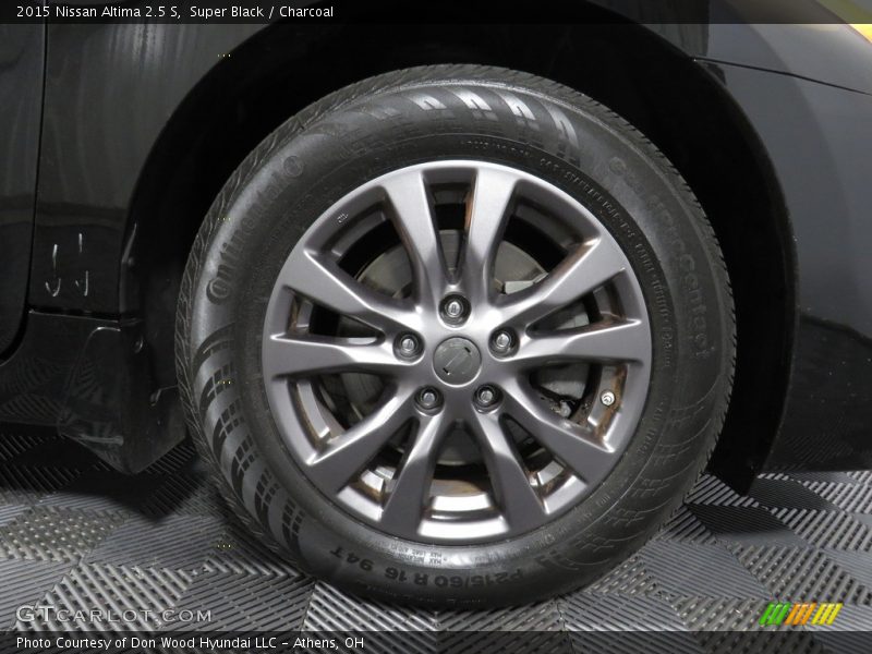 Super Black / Charcoal 2015 Nissan Altima 2.5 S