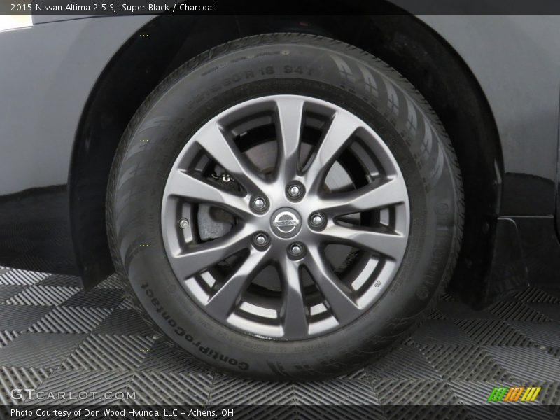 Super Black / Charcoal 2015 Nissan Altima 2.5 S