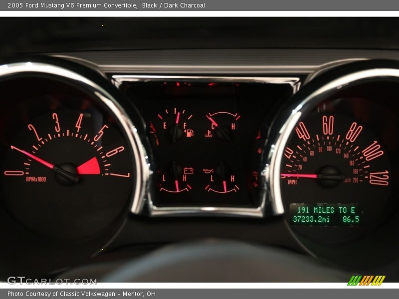 Black / Dark Charcoal 2005 Ford Mustang V6 Premium Convertible