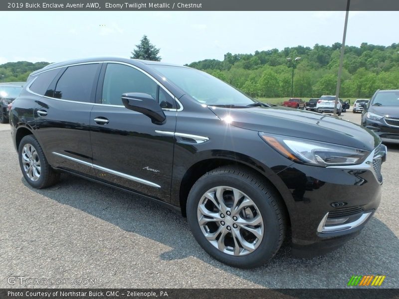 Front 3/4 View of 2019 Enclave Avenir AWD