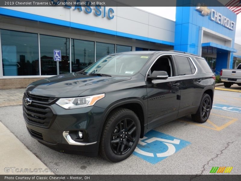 Graphite Metallic / Jet Black 2019 Chevrolet Traverse LT