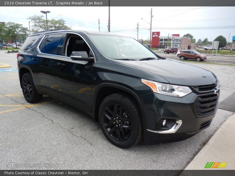 Graphite Metallic / Jet Black 2019 Chevrolet Traverse LT