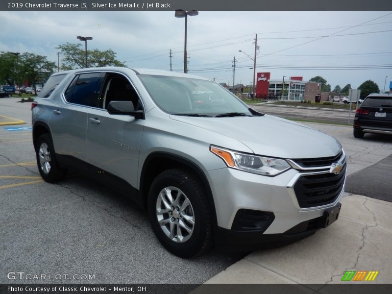 Silver Ice Metallic / Jet Black 2019 Chevrolet Traverse LS