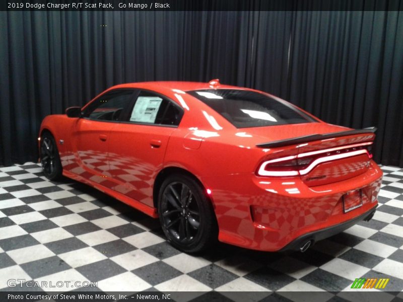 Go Mango / Black 2019 Dodge Charger R/T Scat Pack