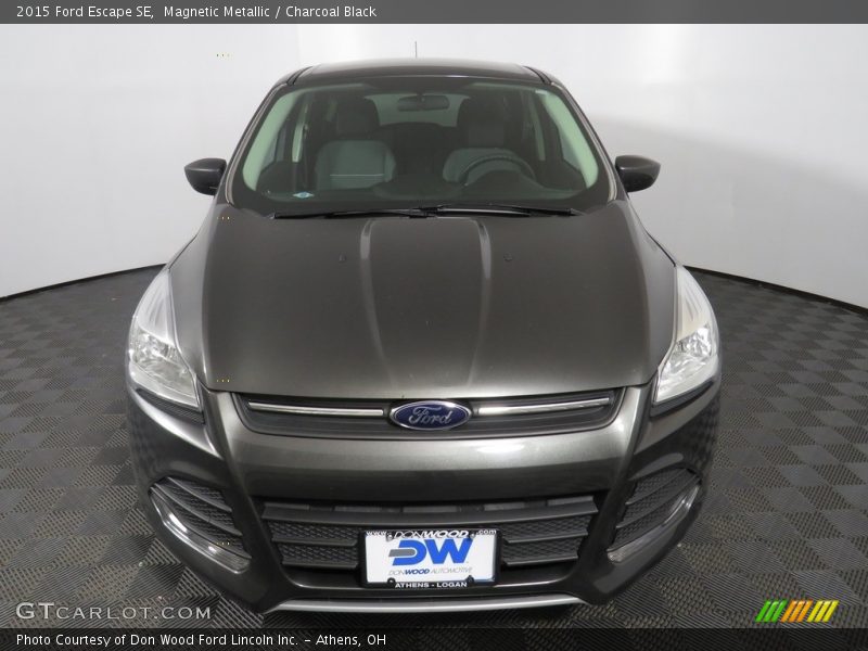 Magnetic Metallic / Charcoal Black 2015 Ford Escape SE