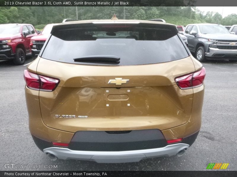Sunlit Bronze Metallic / Jet Black 2019 Chevrolet Blazer 3.6L Cloth AWD