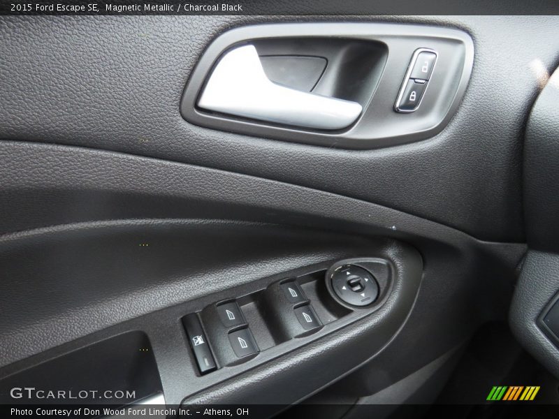 Magnetic Metallic / Charcoal Black 2015 Ford Escape SE