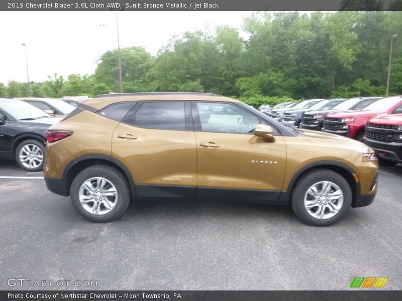 Sunlit Bronze Metallic / Jet Black 2019 Chevrolet Blazer 3.6L Cloth AWD