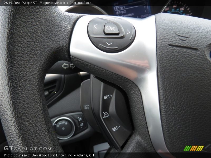 Magnetic Metallic / Charcoal Black 2015 Ford Escape SE