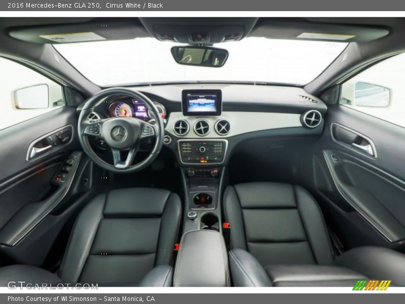 Cirrus White / Black 2016 Mercedes-Benz GLA 250
