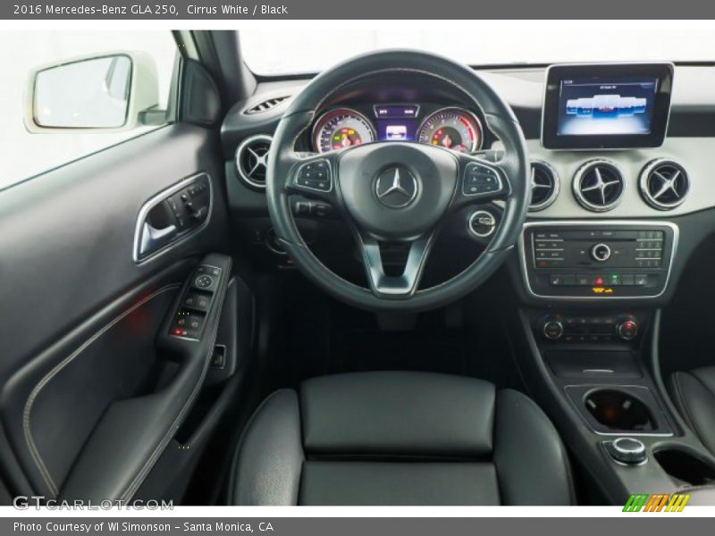 Cirrus White / Black 2016 Mercedes-Benz GLA 250