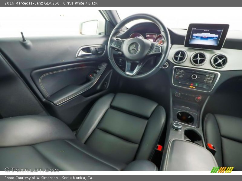 Cirrus White / Black 2016 Mercedes-Benz GLA 250