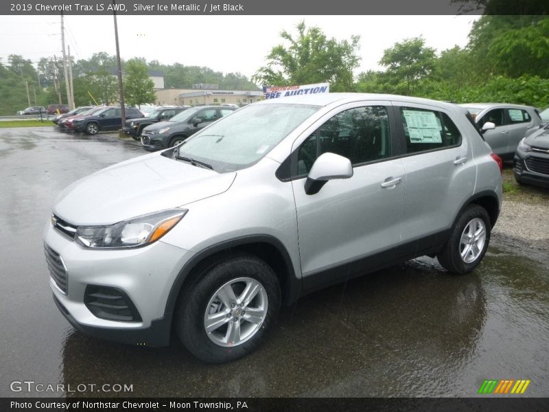 Silver Ice Metallic / Jet Black 2019 Chevrolet Trax LS AWD