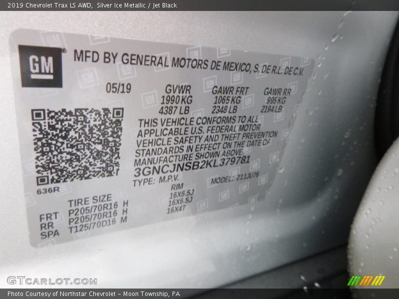 Silver Ice Metallic / Jet Black 2019 Chevrolet Trax LS AWD