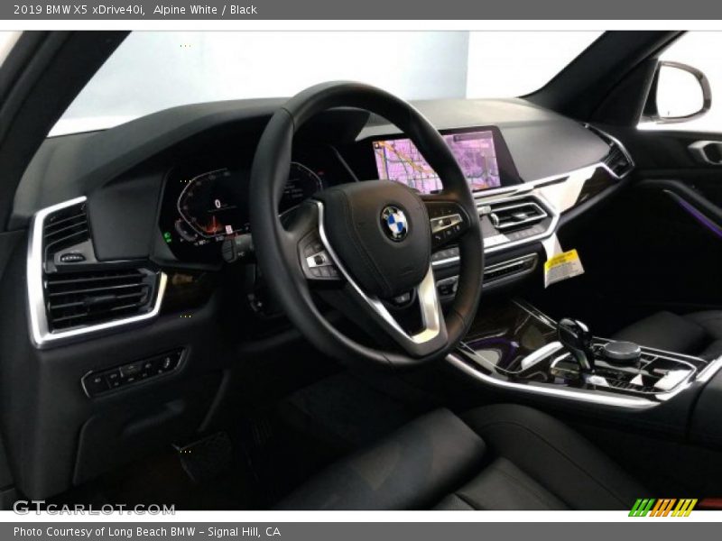 Alpine White / Black 2019 BMW X5 xDrive40i