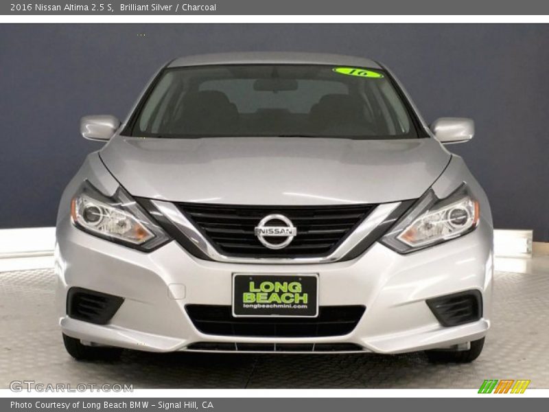 Brilliant Silver / Charcoal 2016 Nissan Altima 2.5 S
