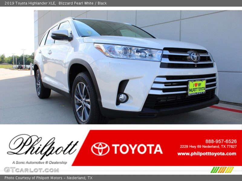 Blizzard Pearl White / Black 2019 Toyota Highlander XLE