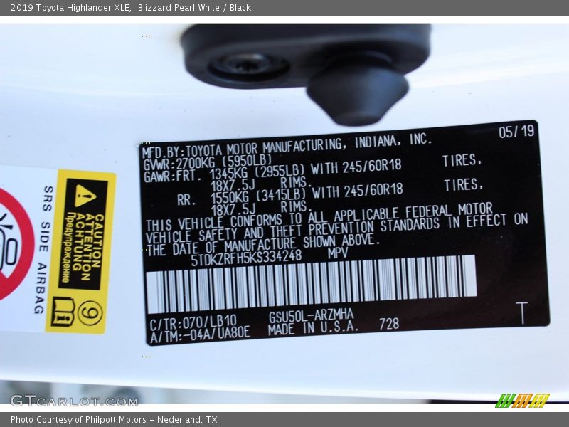 Blizzard Pearl White / Black 2019 Toyota Highlander XLE