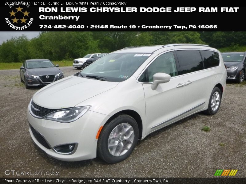 Luxury White Pearl / Cognac/Alloy 2019 Chrysler Pacifica Touring L
